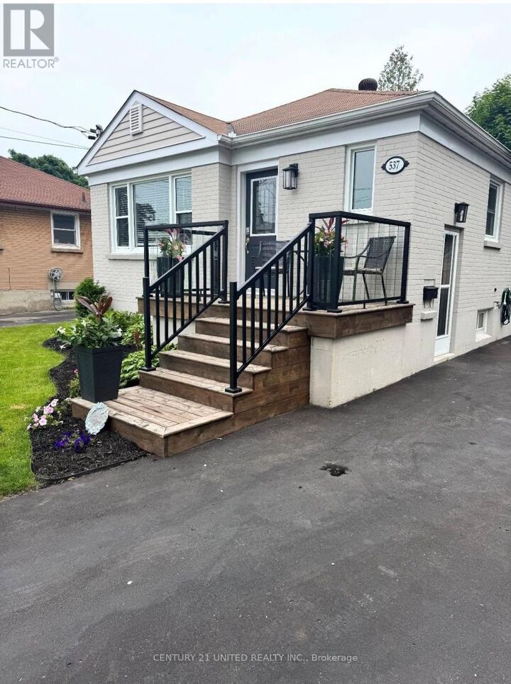 Photo de la propriété:  537 Shirley Street  ON K9A 2A4 