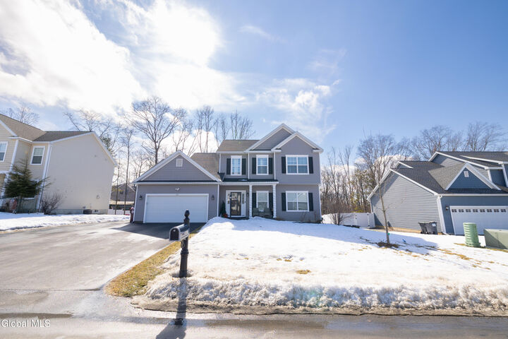 Property Photo:  213 Park Ridge Drive  NY 12309 