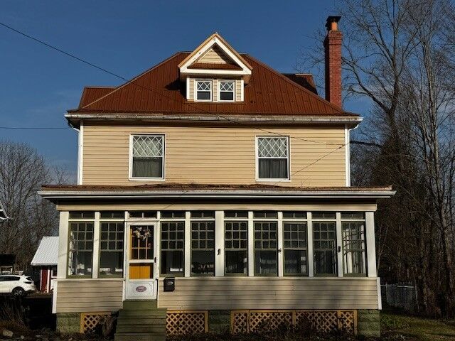 Property Photo:  442 Venango Avenue  PA 16403 