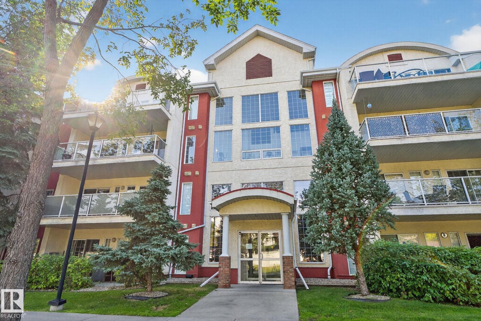 Property Photo:  12110 106 Avenue NW 314  AB T5H 4R9 