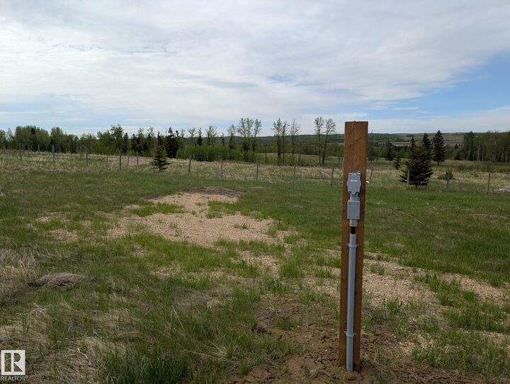 Property Photo:  505 Fieldstone Pl Rr2  AB T0C 2C0 