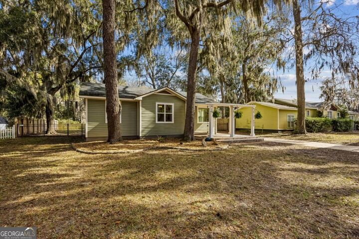 Property Photo:  302 Borrell Boulevard  GA 31558 