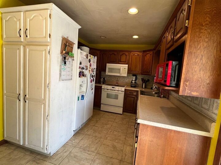 Property Photo:  2309 Howell Avenue  KS 67801 