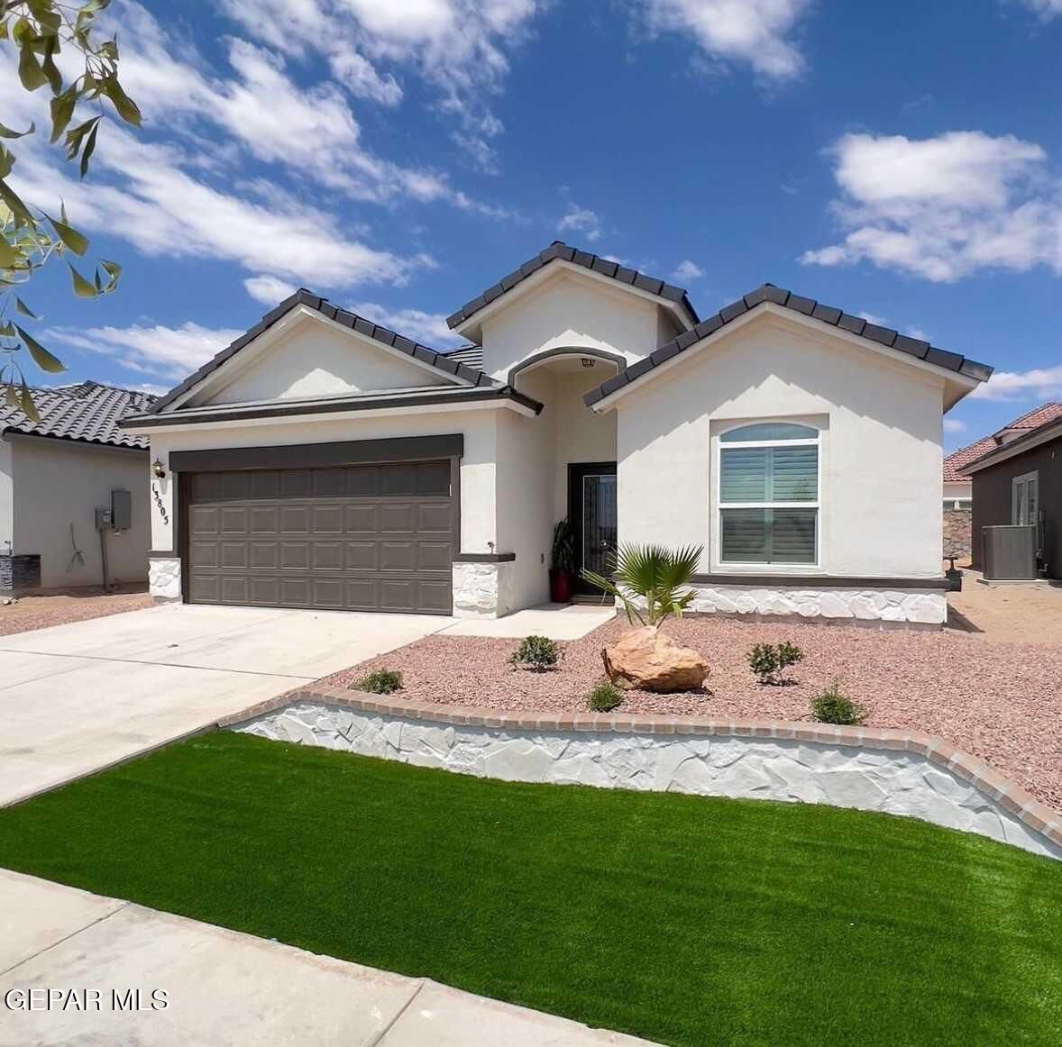 Property Photo: 1225 Indigo Sky Street TX 79928