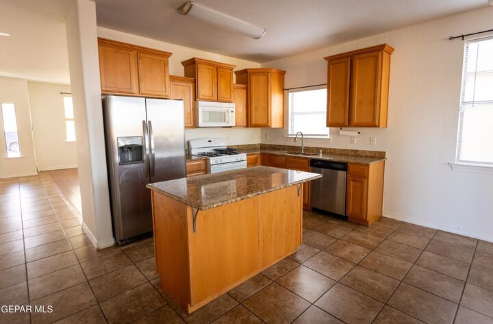 Property Photo:  5616 Jim Castaneda Drive  TX 79934 