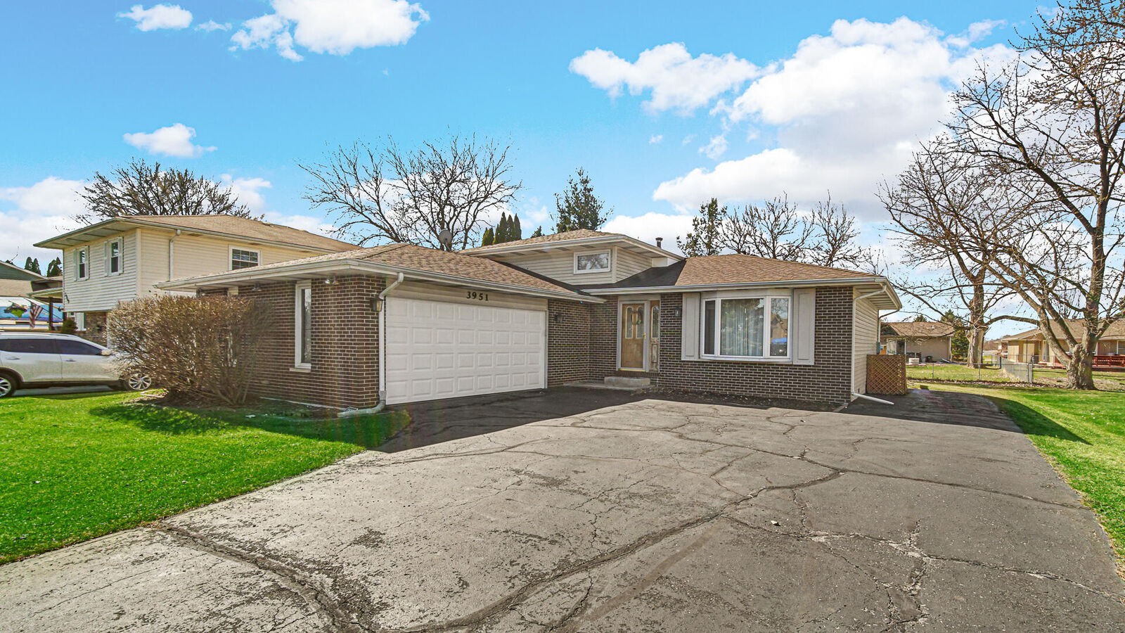 Property Photo:  3951 S Lakeshore  IN 46307 