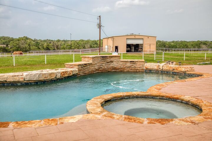 Property Photo:  2204 Carter Rd  TX 77418 