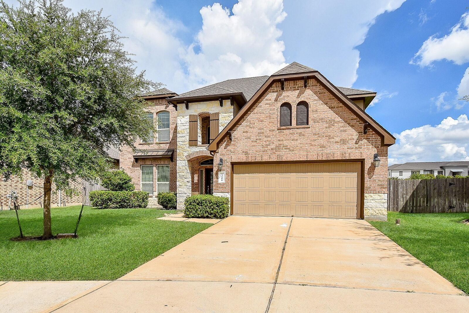 Property Photo:  13906 Manobrook Court  TX 77407 