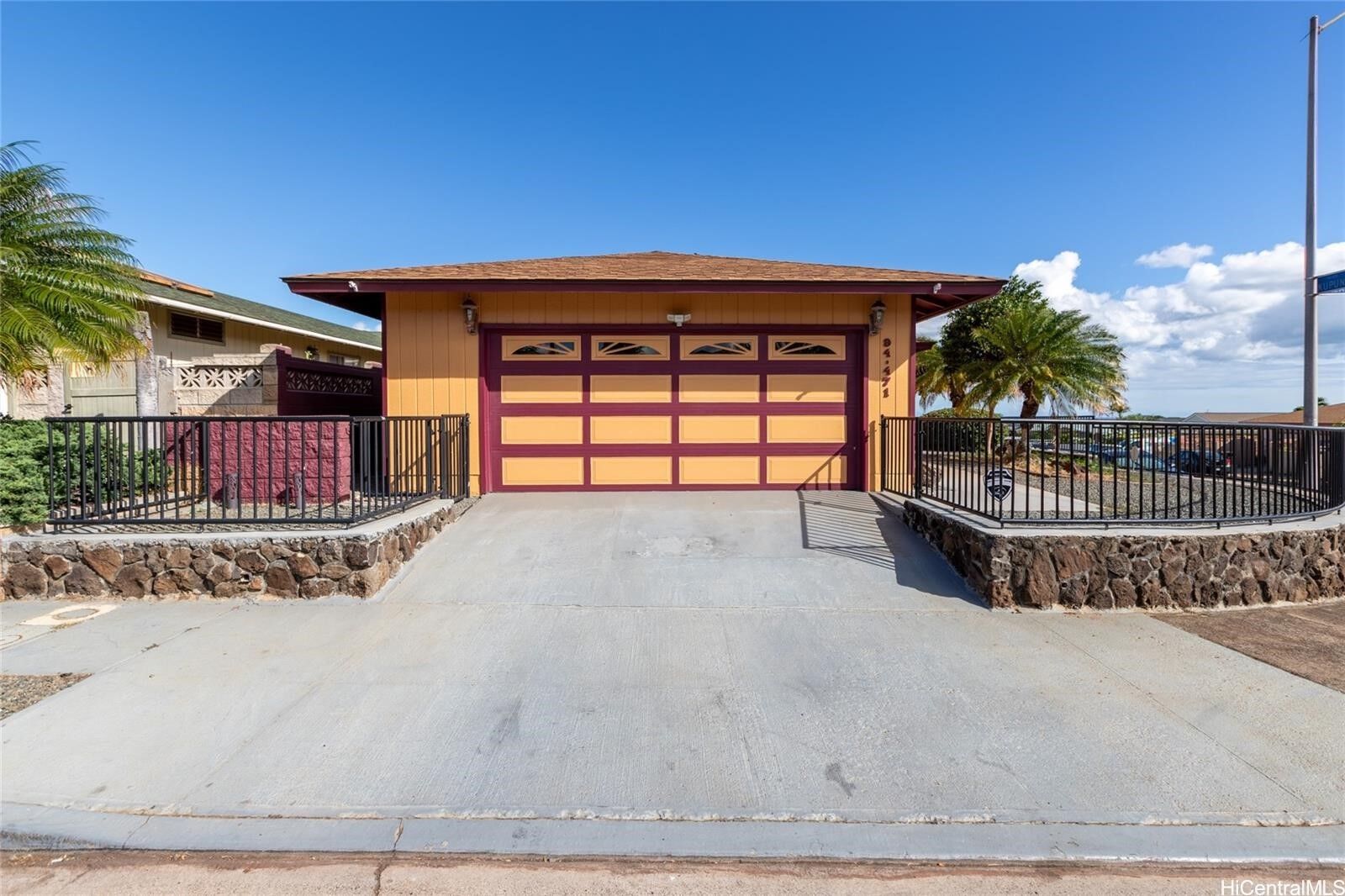 Property Photo: 94-471 Palai Street HI 96797
