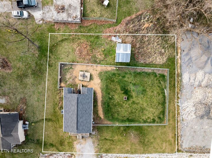 Property Photo:  233 Hebbertsburg Rd  TN 37723 