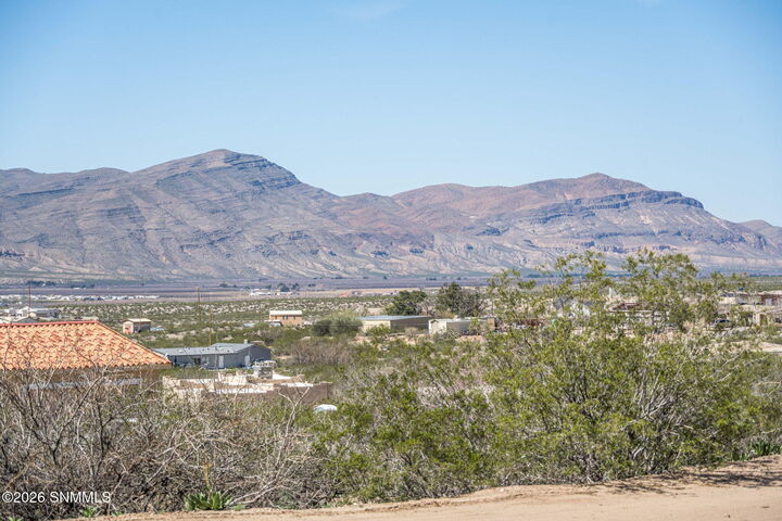 Property Photo:  2100 Rincon De Amigos  NM 88012 