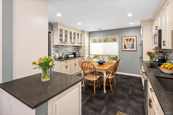 Property Photo:  392 Heritage Hills A  NY 10589 