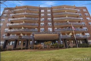 Property Photo:  360 Westchester Avenue 622  NY 10573 
