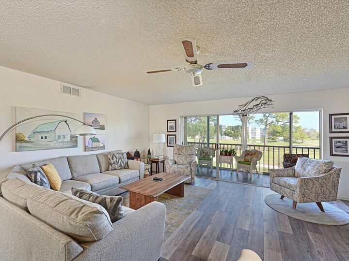 Property Photo: 4240 Ironwood Circle 206A FL 34209