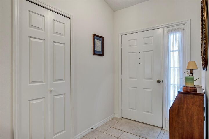 Property Photo:  26035 Oakmount Drive  FL 34748 
