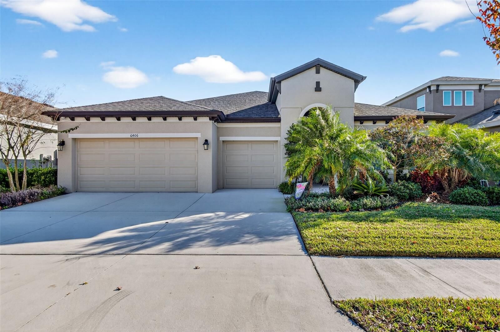 Property Photo:  6406 Maiden Sea Drive  FL 33572 