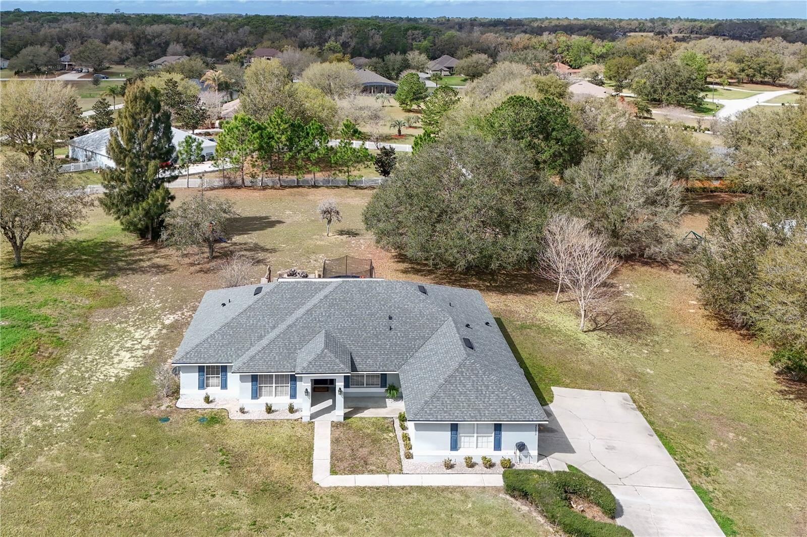 Property Photo:  36403 Barrington Drive  FL 32736 