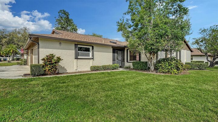 Property Photo: 4767 Oak Hill Court 48 FL 34232