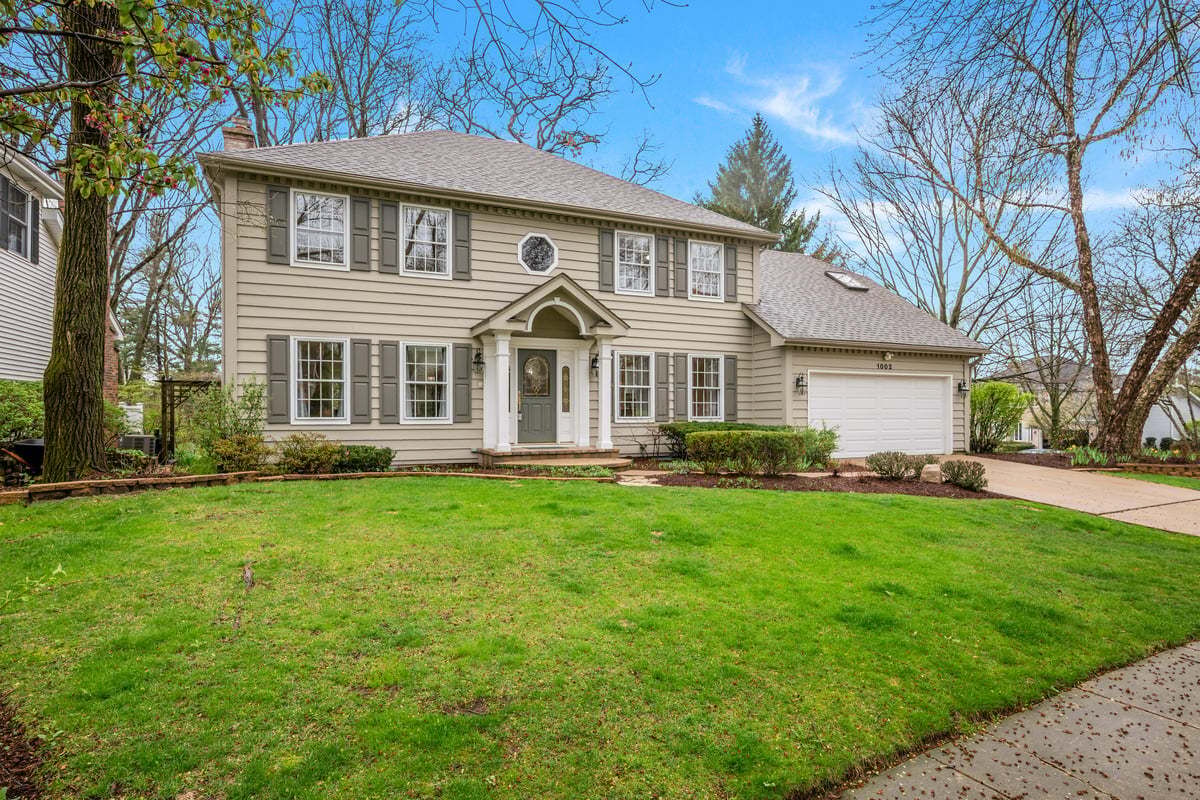 Property Photo:  1002 Shimer Court  IL 60565 