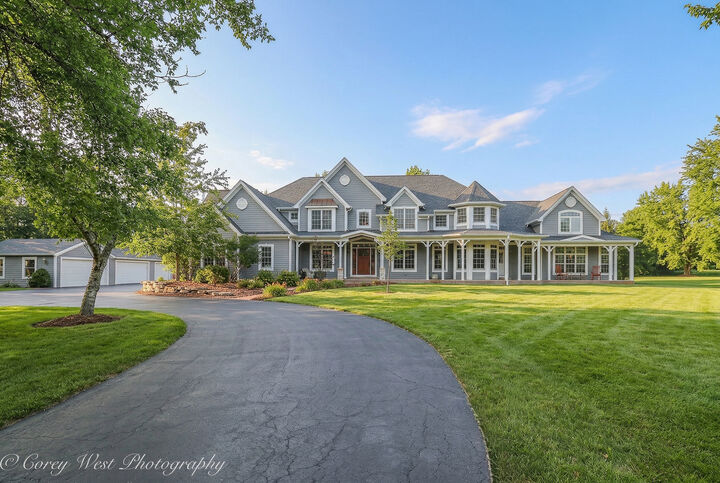 Property Photo:  28W524 Wynn Avenue  IL 60185 