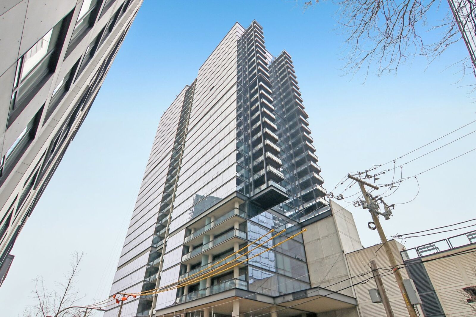 Property Photo:  860 W Blackhawk Street 1102  IL 60642 