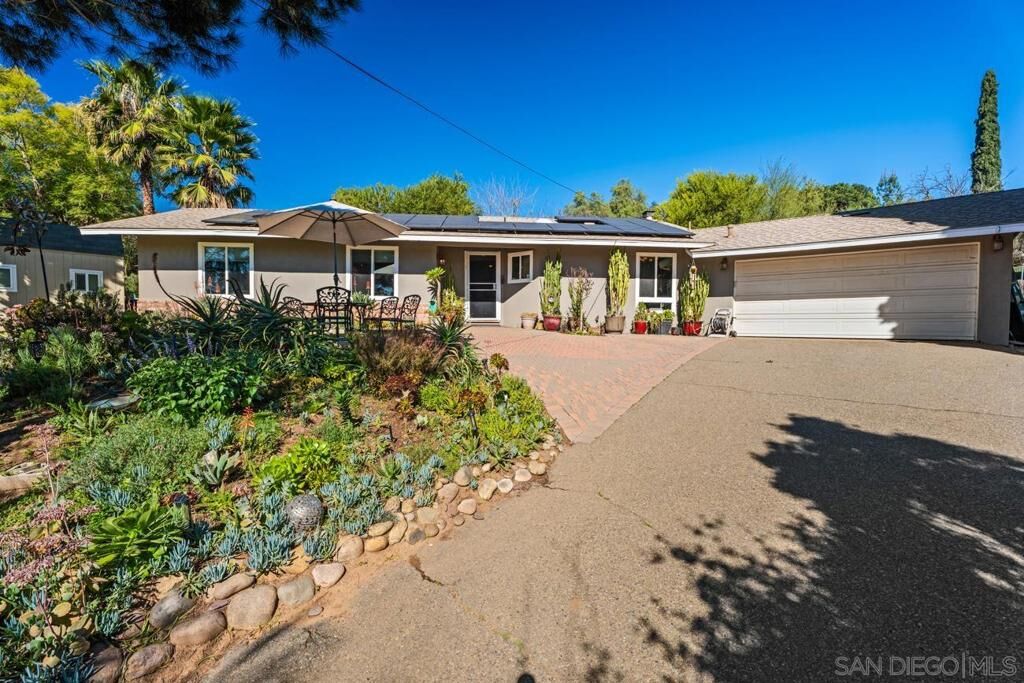 Property Photo:  14118 Ipava Dr  CA 92064 