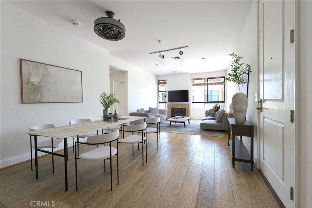 Property Photo:  6938 Laurel Canyon Blvd 304  CA 91605 