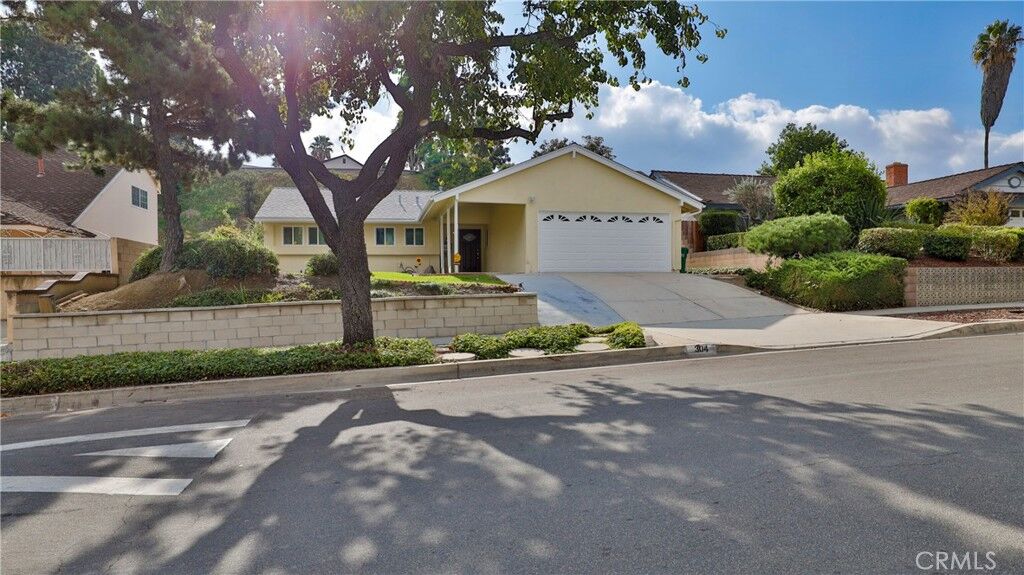 Property Photo:  304 Navajo Springs  CA 91765 