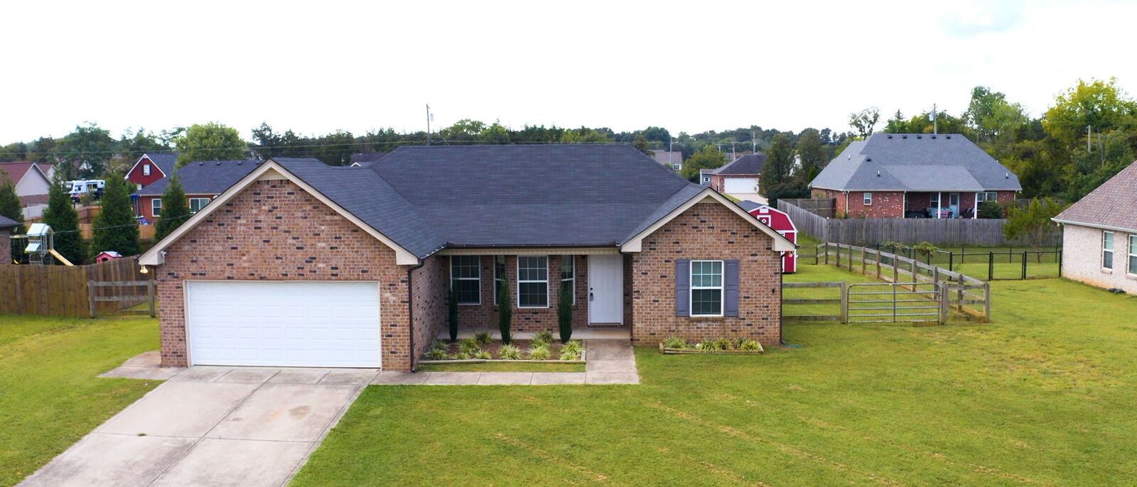 Property Photo:  2716 Ridgewood Dr  TN 37037 