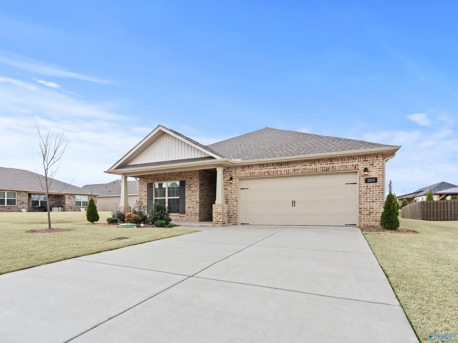 Property Photo:  204 Joan Circle  AL 35749 