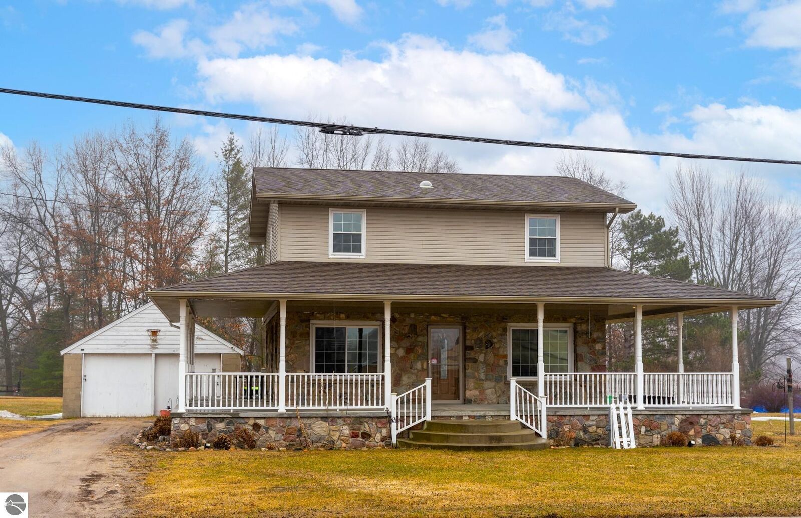Property Photo: 632 E Michigan Street MI 48622