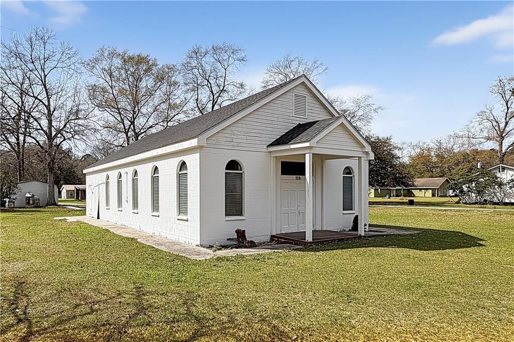 Property Photo: 76126 Highway 435 Spur LA 70464