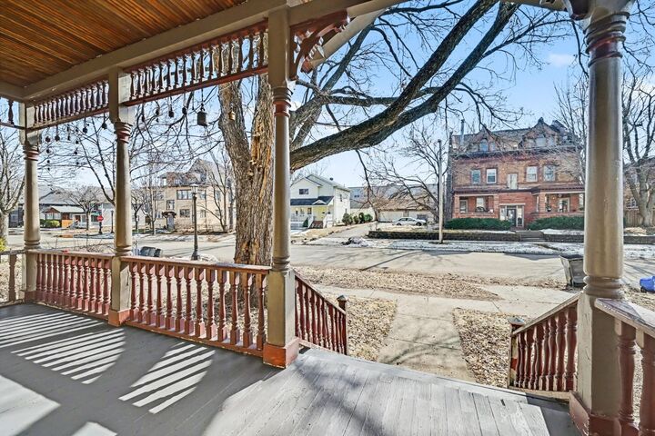 Property Photo:  755 Dayton Avenue  MN 55104 