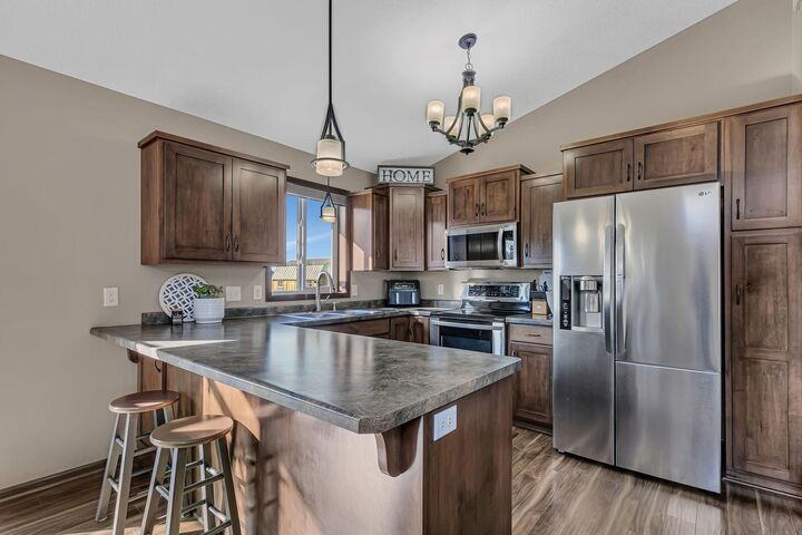 Property Photo:  4382 87th Street NE  MN 55362 