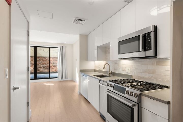 Property Photo:  121 Portland Street 708  MA 02114 