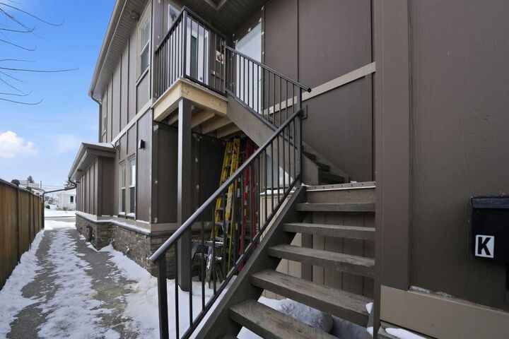 Property Photo: 5130 50 Street K AB T4L 1X2