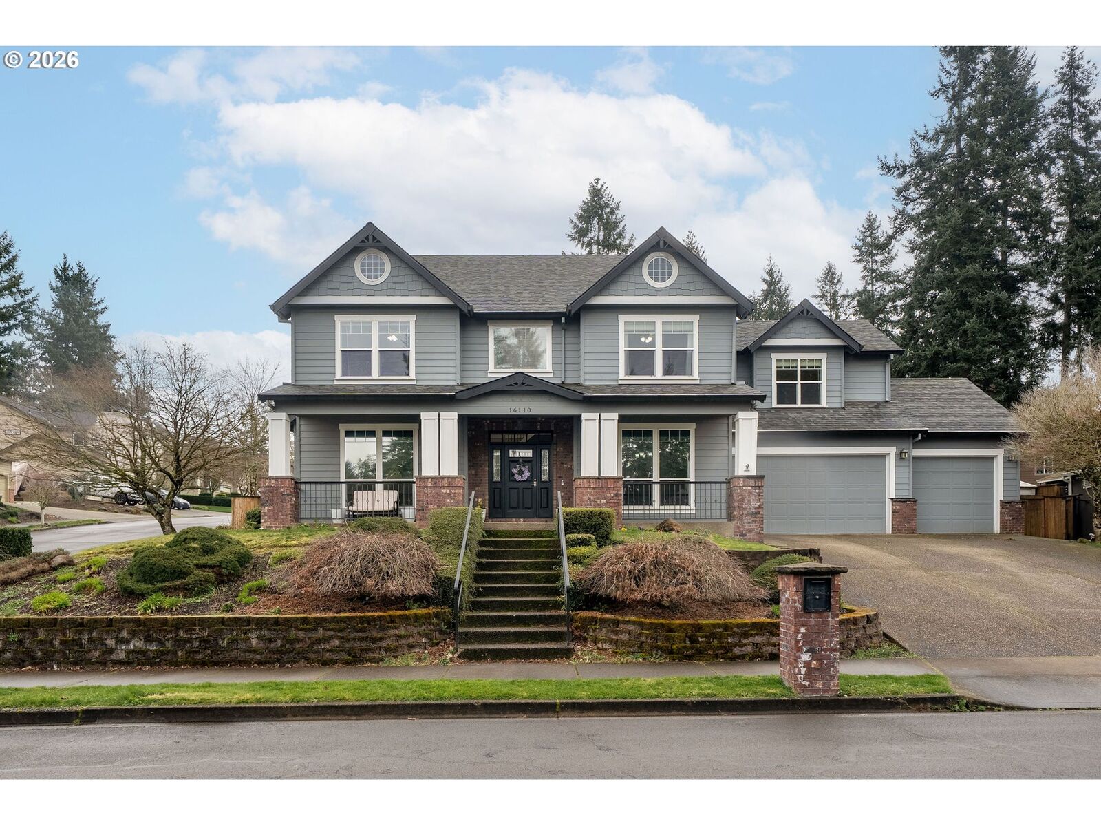 Property Photo: 16110 Trail Dr OR 97045