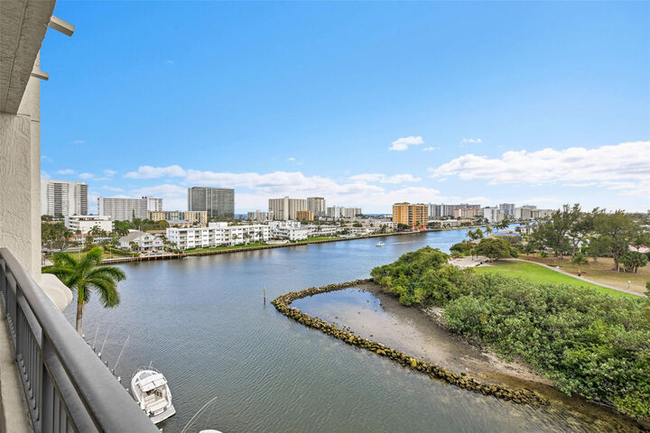 Property Photo: 2880 NE 14th Street Causeway 710 FL 33062