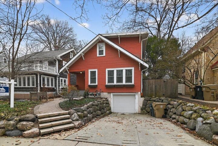 Property Photo: 2641 Chamberlain Avenue WI 53705