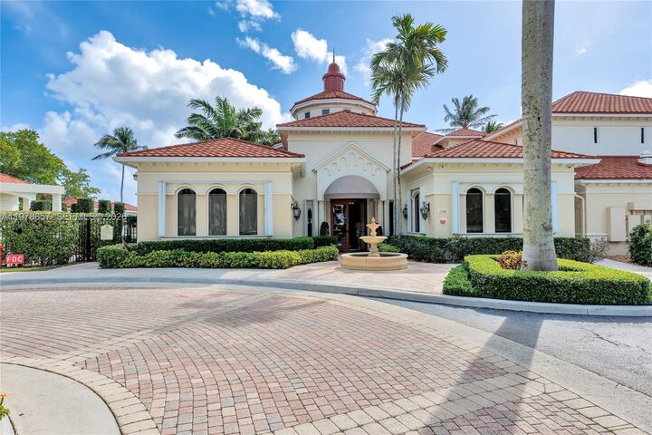 Property Photo:  2309 Tuscany Way 2309  FL 33435 