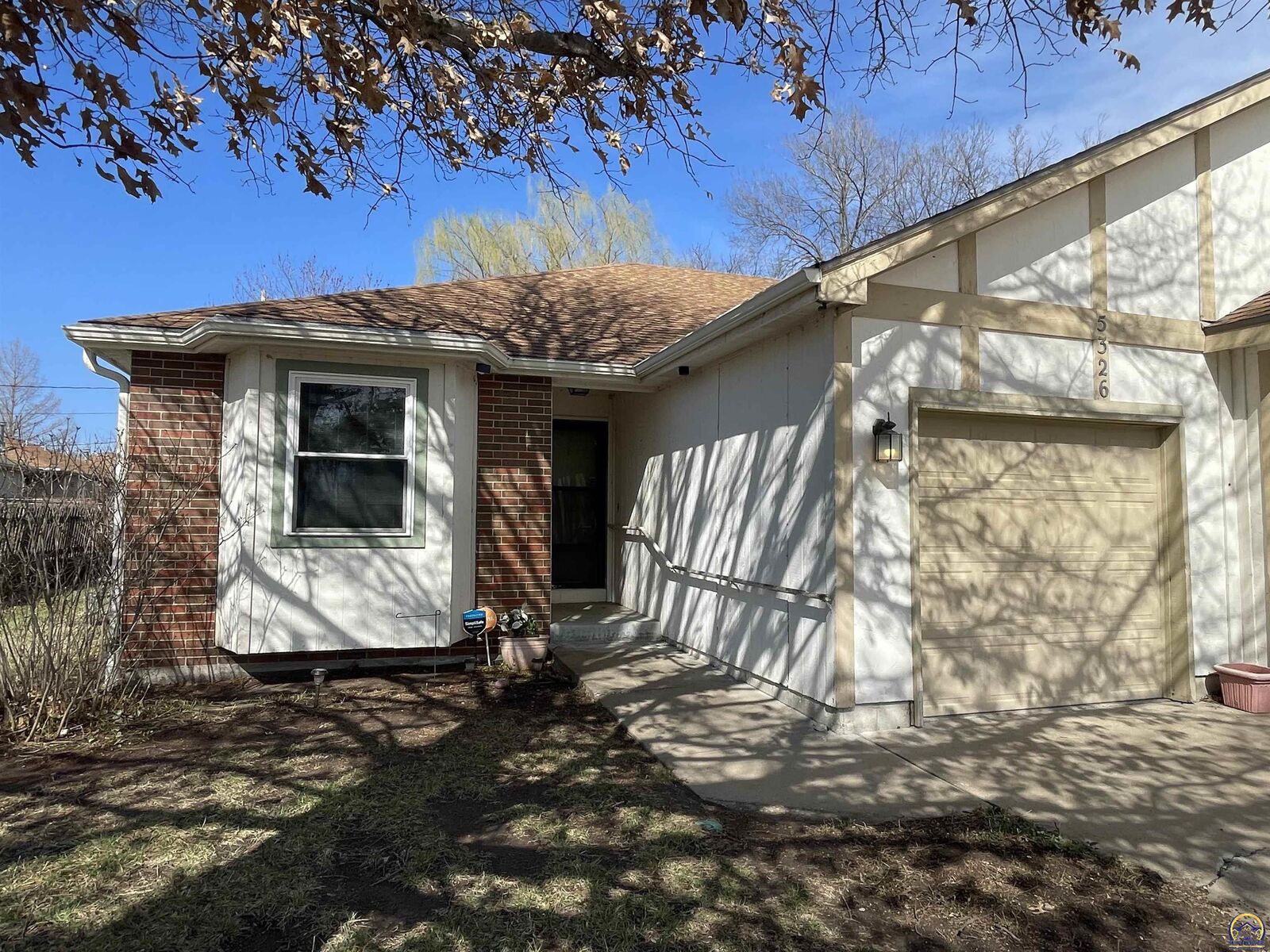 Property Photo:  5326 SW Reeder St  KS 66604 