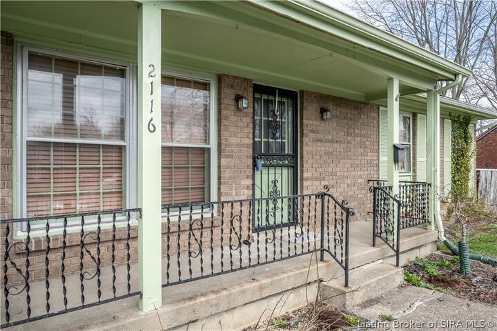 Property Photo:  2116 Palmer Court  IN 47150 