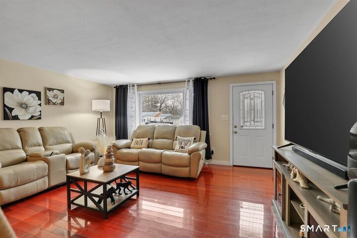 Property Photo:  229 Woodhouse Avenue  CT 06492 