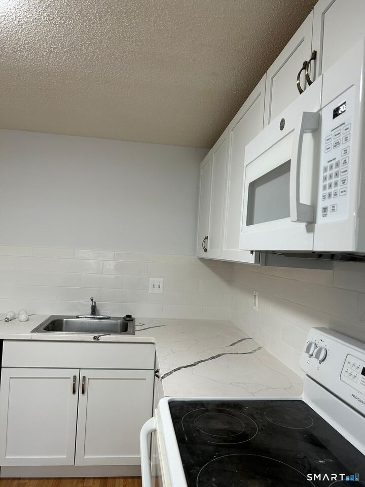 Property Photo: 7 Padanaram Road C58 CT 06811