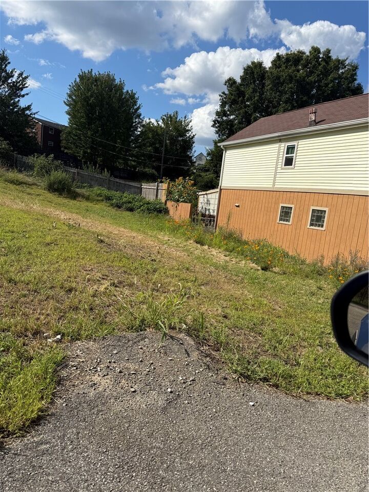 Property Photo: 3917 Main St PA 15132