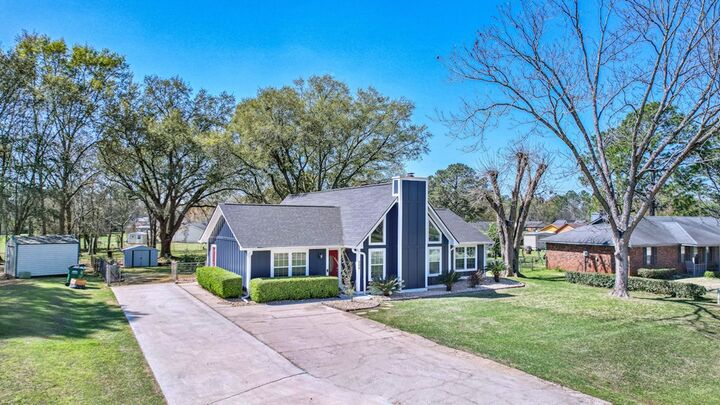 Property Photo:  504 Longbow Drive  GA 31721 