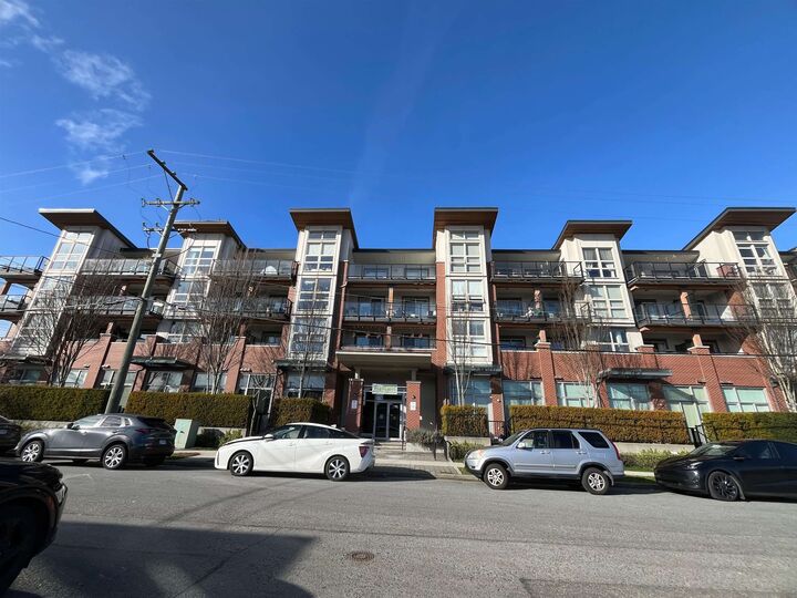 Property Photo: 1182 W 16th Street 209 BC V7P 0B3