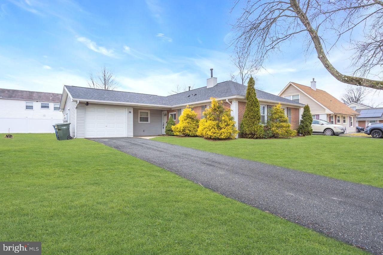 Property Photo:  36 Peartree Lane  NJ 08046 