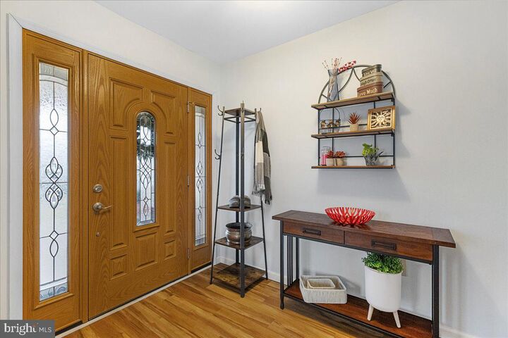 Property Photo:  23 Meadowwood Court  NJ 08022 