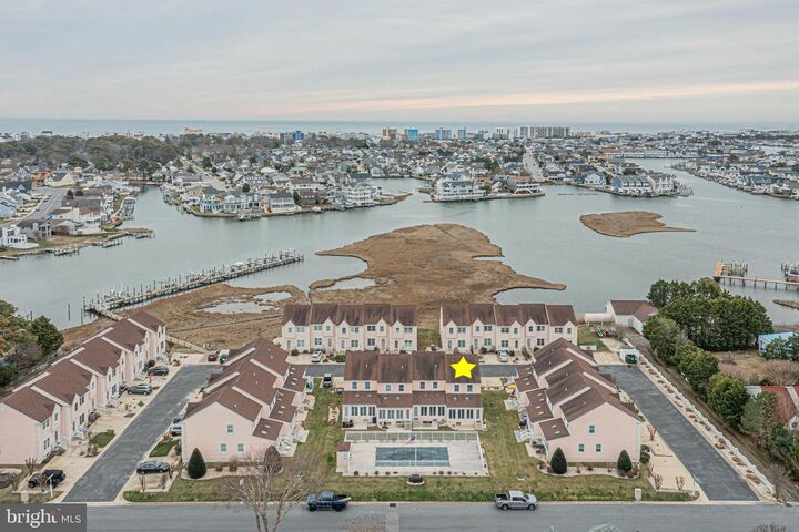 Property Photo:  13487 Bella Vista Lane 9  MD 21842 